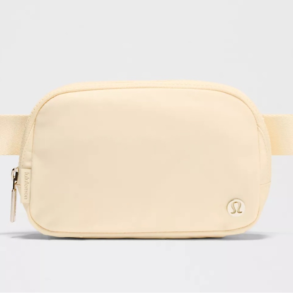 Lululemon Athletica Khaki Belt Bag Minimalist Design